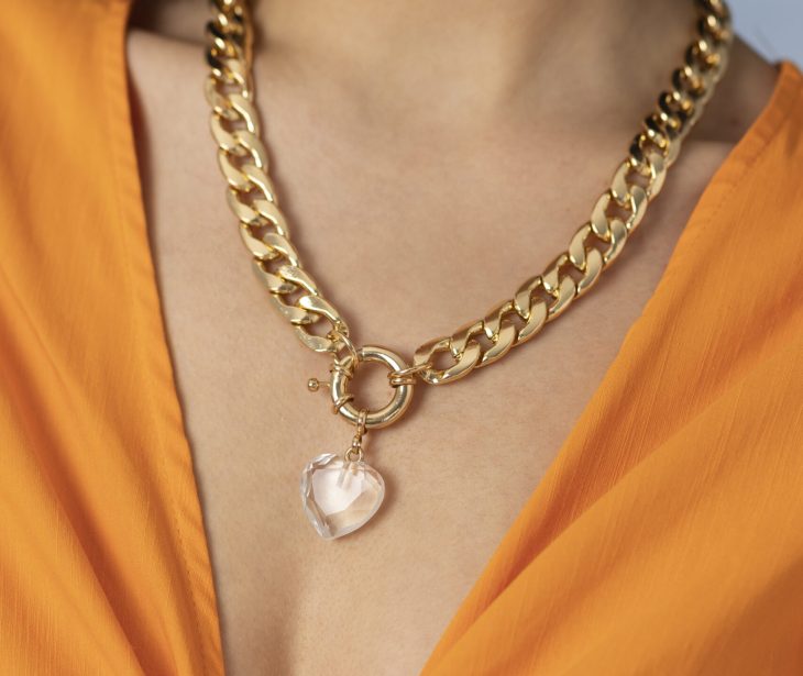 young-woman-wearing-chain-necklace